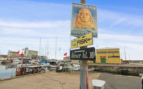 Annvy - 1Km from the Sea: Appartamento, Condominio, Estate, Balcone, Villa, Hotel