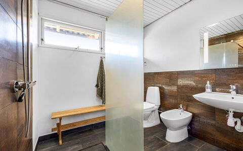 Solvey - 400M from the Sea: Mobilia, Interior Design, Pavimentazione, Pavimento, Soffitto, Camera, Sedia, Tavolo, Appartamento, Cucina & Sala Da Pranzo Tavolo