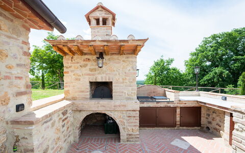 Il Borgo, Borgo Campassini, Monteriggioni: Brick, Muratura, Giardino, Landscaping, Struttura Esterna, Massoneria Forno