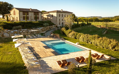 La Piazzetta, Borgo Campassini, Monteriggioni: Piscina, Lotto, Estate, Agriturismo, Ricorrere, Villa, Villetta, Mobili Da Esterno, Giardino, Landscaping