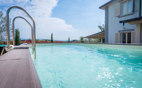 Borgo House In Florentine Hills With Pool: Piscina, Blu, Ricorrere, Materiale Composito, Eco Hotel, Terme, Tempo Libero, Hotel, Centro Ricreativo, Villa
