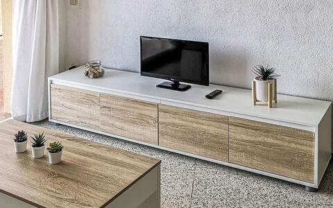 Sol i Mar: Cabinetry, Proprietà, Mobilia, Costruzione, Scrivania Del Computer, Tavolo, Cassetto, Rettangolo, Cassettiera, Tenda
