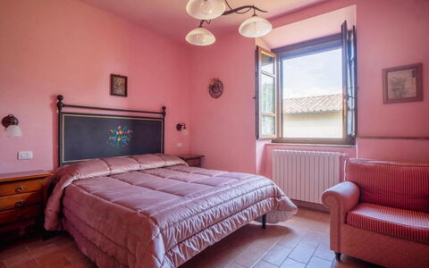 Podere dei Limoni: Camera Da Letto, Letto, Interior Design, Mobilia, Bedding, Casa, Lenzuolo, Telaio Del Letto, Camera, Biancheria