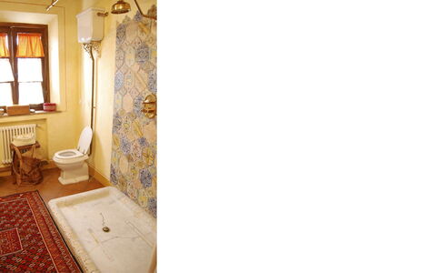 Poggio Aperto: Parete, Pavimentazione, Interior Design, Pavimento, Camera, Toilet Seat, Bagno, Idraulico Fixture, Soffitto, Piastrella