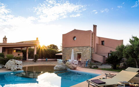 Villa dello Zingaro: Piscina, Ricorrere, Estate, Giochi D'Acqua, Hacienda, Villa, Eco Hotel, Landscaping, Terme, Dimora