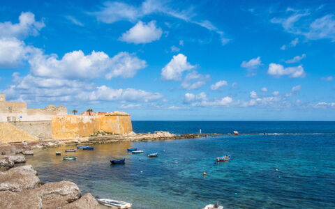Villa dello Zingaro: Corpo D'Acqua, Costa, Mare, Costiera E Morfologie Oceanic, Estate, Waterway, Oceano, Riva, Spiaggia, Barca