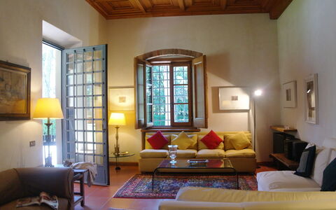 Villa Antonella: Mobilia, Interior Design, Pavimentazione, Legna, Soffitto, Pavimento, Camera, Tavolo, Illuminazione, Soggiorno