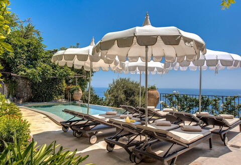 Villa Positano: Ombrello, Mobili Da Esterno, Piscina, Ricorrere, Mobilia, Lettino, Mare, Eco Hotel, Costiera E Morfologie Oceanic