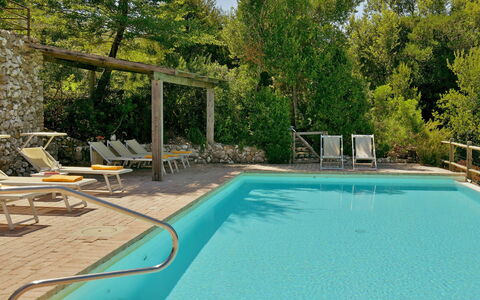 Villa Ginevra: Piscina, Mobili Da Esterno, Mobilia, Ricorrere, Materiale Composito, Eco Hotel, Shade, Sedia, Lettino, Terme
