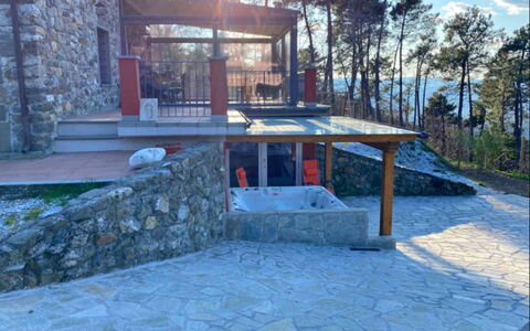Villa Sarzana: Materiale Composito, Flagstone, Calcestruzzo, Shade, Muro ​​Di Pietra, Piscina, Cobblestone, Le Scale, Backyard, Piastrella