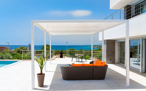 Villa Nina: Mobili Da Esterno, Mobilia, Shade, Struttura Esterna, Sedia, Terrazza, Pergola, Piscina, Vaso Di Fiori, Eco Hotel