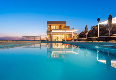 Villa Nina: Blu, Piscina, Ricorrere, Appartamento, Eco Hotel, Hotel, Villa, Resort Citta ', Crepuscolo, Località Balneare