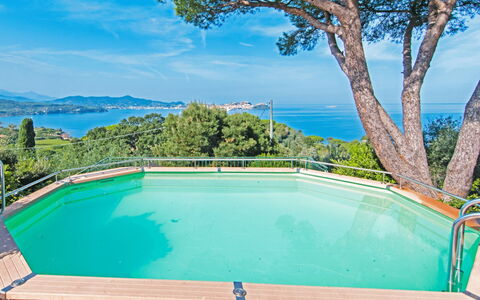 Villa Magazzini: Blu, Piscina, Ricorrere, Eco Hotel, Shade, Tropici, Resort Citta ', Hotel, Villa