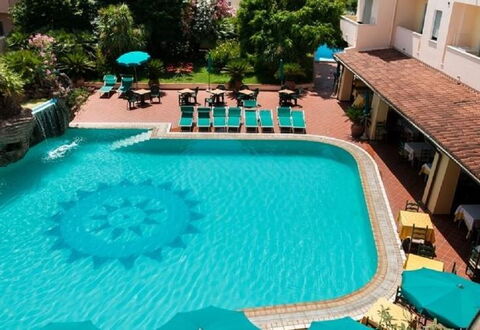 Apartments In Golfo Orosei: Piscina, Acqua, Ricorrere, Cittadina, Mobilia, Eco Hotel, Terme, Tempo Libero, Mobili Da Esterno, Giochi D'Acqua