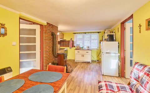 U Tety Bystré: Legna, Mobilia, Interior Design, Camera, Soffitto, Appartamento, Sedia, Color Legno, Divano