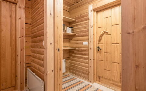 Teknomaja: Mobilia, Interior Design, Pavimentazione, Pavimento, Tavolo, Soffitto, Cucina & Sala Da Pranzo Tavolo, Illuminazione, Sedia, Casa