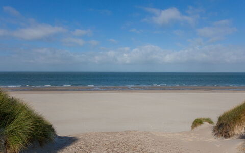 Duinzicht Renesse: Blu, Spiaggia, Acqua, Corpo D'Acqua, Ambiente Naturale, Orizzonte, Costa, Ecoregione, Riva