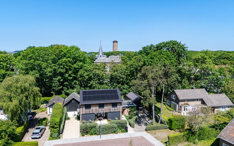 Residence Domburgse Duinen: Albero, Zona Residenziale, Casa, Tetto, Paesaggio, Casa, Lotto, Insediamento Umano, Estate, Sobborgo
