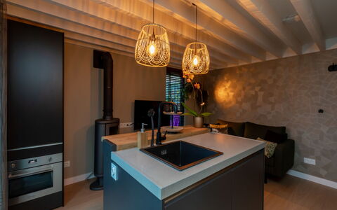 Bon Zoutelande: Interior Design, Mobilia, Legna, Pavimentazione, Lampada, Soffitto, Controsoffitto, Pavimento, Illuminazione, Cucina