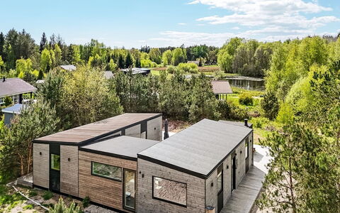 Danske - 6.8Km from the Sea: 