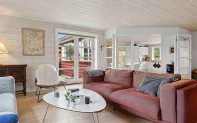 Ingert - 1Km from the Sea