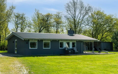 Gren - 580M from the Sea: Estate, Shade, Driveway, Agriturismo