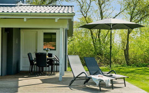 Gren - 580M from the Sea: Estate, Shade, Driveway, Agriturismo