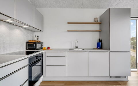 Kjeld - from the Sea: Cucina, Elettrodomestico Da Cucina, Controsoffitto, Pavimentazione, Apparecchio Major, Legna, Interior Design, Cabinetry, Mobilia, Elettrodomestico