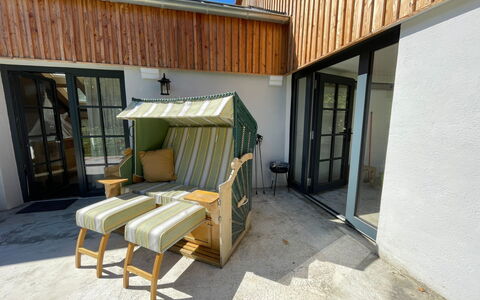 Glamping in der Orangerie: Legna, Mobilia, Color Legno, Shade, Latifoglie, Sedia, Design, Legname, Plank, Compensato