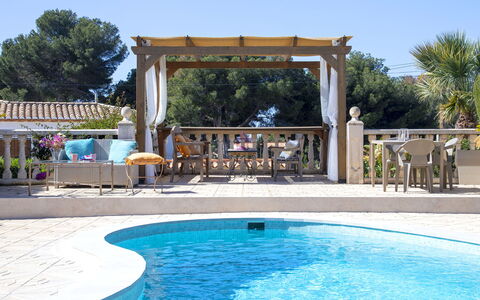 C&M: Mobilia, Piscina, Mobili Da Esterno, Ricorrere, Sedia, Shade, Tempo Libero, Eco Hotel, Tavolo Esterno, Portico