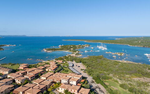 Golfo Aranci Apartments With Ac: Visione Globale, Costiera E Morfologie Oceanic, Costa, Fotografia Aerea, Mare, Oceano, Baia, Marina, Riva