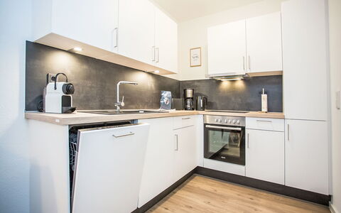 Weitblick: Appartamento, Zona Residenziale, Condominio, Edificio Commerciale, Uso Misto, Parcheggio, Car Famiglia, Balcone, Brutalismo