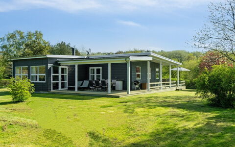 Matilde - 390M from the Sea: Tetto, Casa, Casa, Villetta, Raccordo, Estate, Driveway, Edifici Giardino, Cortile, Capannone