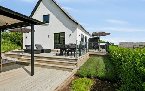 Imilie - 450M from the Sea: Mobilia, Interior Design, Pavimentazione, Pavimento, Soffitto, Camera, Sedia, Tavolo, Appartamento, Cucina & Sala Da Pranzo Tavolo