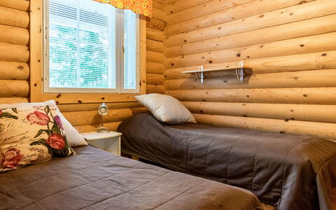 Kilpolan Orvokki, Pauliina Ja Karoliina: Legna, Villetta, Casa, Casa, Porta, Latifoglie, Edifici Giardino, Color Legno, Log Cabin, Plank