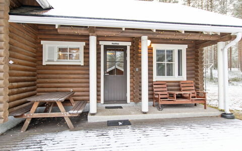 Kilpolan Orvokki, Pauliina Ja Karoliina: Legna, Villetta, Casa, Casa, Porta, Latifoglie, Edifici Giardino, Color Legno, Log Cabin, Plank