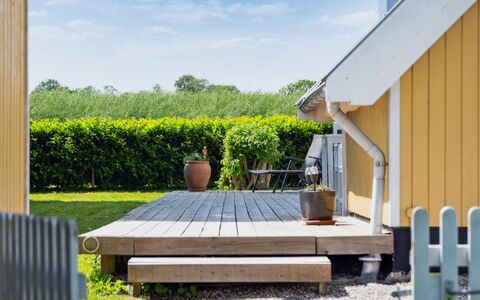 Jelko - 375M from the Sea: Blu, Arbusto, Villetta, Groundcover, Giardino, Estate, Shade, Landscaping, Agriturismo, Eco Hotel