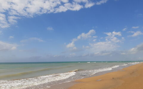 Villetta Elena, Ac, Wifi, Lido Degli Scacchi: Cielo, Blu, Nube, Orizzonte, Giorno, Corpo D'Acqua, Acqua, Risorse Idriche, Spiaggia, Ambiente Naturale