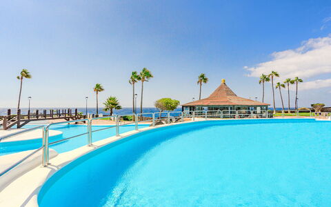 Costa del Silencio 611: Appartamento, Balcone, Ricorrere, Eco Hotel, Shade, Sedia, Condominio, Hotel, Mobili Da Esterno