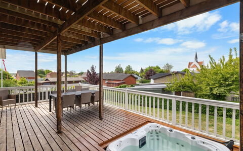 Romy - 450M from the Sea: Estate, Shade, Driveway, Agriturismo