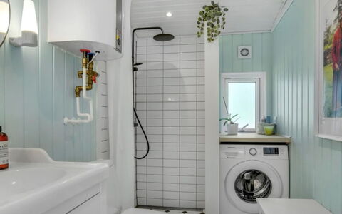 Quiana - 2Km from the Sea: Idraulico Fixture, Interior Design, Bagno, Pavimentazione, Pavimento, Lavello, Rubinetto, Idraulico, Camera, Casa