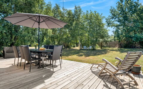 Bengta - 500M from the Sea: Estate, Shade, Driveway, Agriturismo