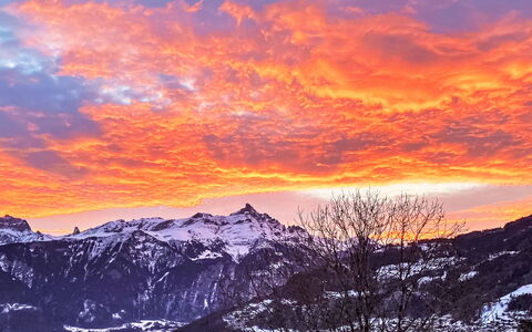 Lau'Tentik: Cielo, Geografia Montane, Montagna, Arancia, Afterglow, Inverno, Collina, Alba, Orizzonte, Catena Montuosa