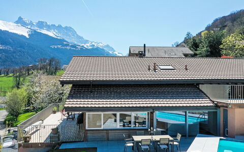 Lau'Tentik: Piscina, Catena Montuosa, Hill Station, Alpi, Shade, Eco Hotel, Valle, Ricorrere, Cresta, Paesino Di Montagna