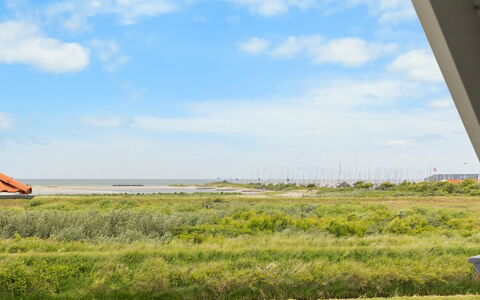 Casjen - 250M from the Sea: Appartamento, Condominio, Estate, Balcone, Villa, Hotel
