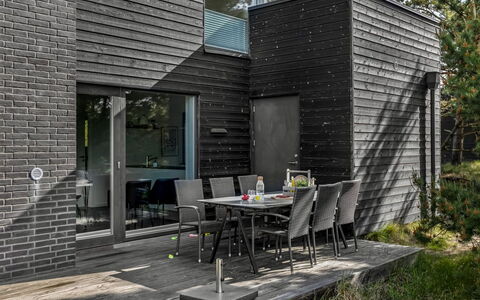 Hunding - 2.5Km from the Sea: 