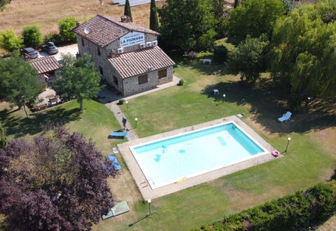 La Fiumara: Piscina, Estate, Agriturismo, Hacienda, Prato, Cortile, Backyard, Villa