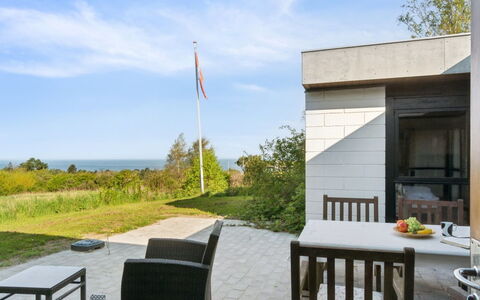 Brodde - 550M from the Sea: Blu, Arbusto, Villetta, Groundcover, Giardino, Estate, Shade, Landscaping, Agriturismo, Eco Hotel