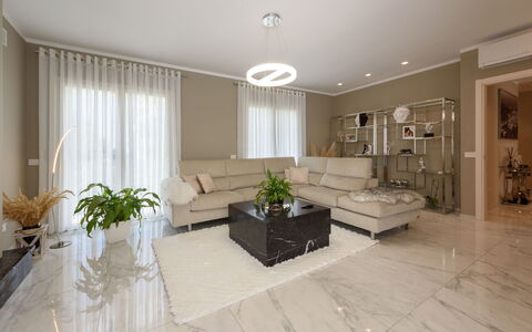 Villa Fiumetto: Mobilia, Interior Design, Pavimentazione, Pavimento, Legna, Soffitto, Casa, Camera, Illuminazione, Soggiorno