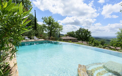 Villa Tregole: Piscina, Giochi D'Acqua, Eco Hotel, Landscaping, Backyard, Resort Citta ', Villa, Ricorrere